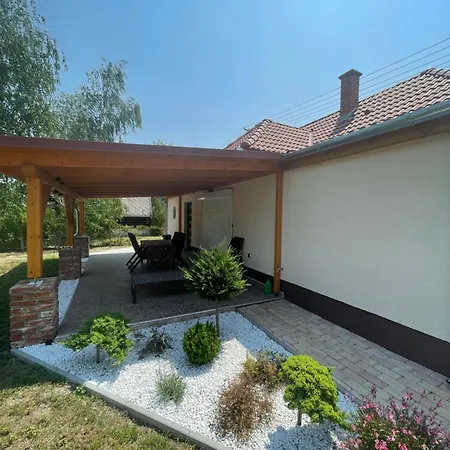 Sofi Balaton Balatonmáriafürdő